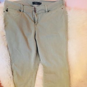 Torrid size 24 skinny jeans